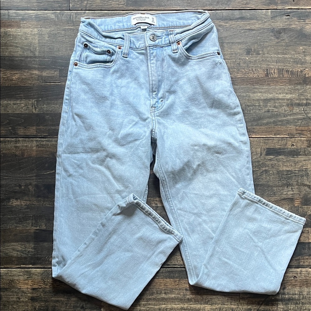 Abercrombie & Fitch Teen Light Blue Ankle Straight Jeans